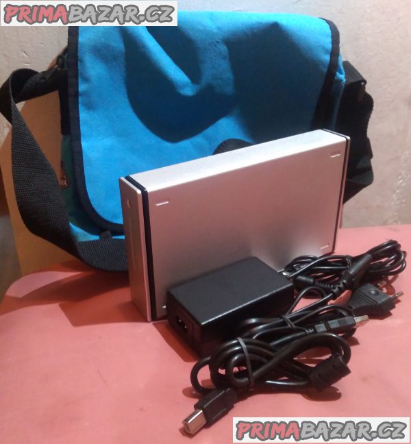 Rychlý externí HDD Toshiba 500 GB - jako nový + DÁREK!!! Rychlý externí HDD Toshiba 500 GB - jako nový + DÁREK!!!