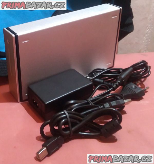 Rychlý externí HDD Toshiba 500 GB - jako nový + DÁREK!!! Rychlý externí HDD Toshiba 500 GB - jako nový + DÁREK!!!