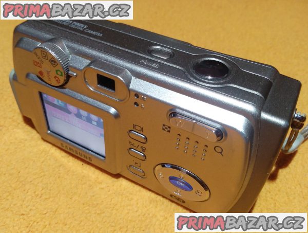 Digitální foťák a kamera Samsung Digimax 430 + 4 DÁRKY!!! Digitální foťák a kamera Samsung Digimax 430 + 4 DÁRKY!!!