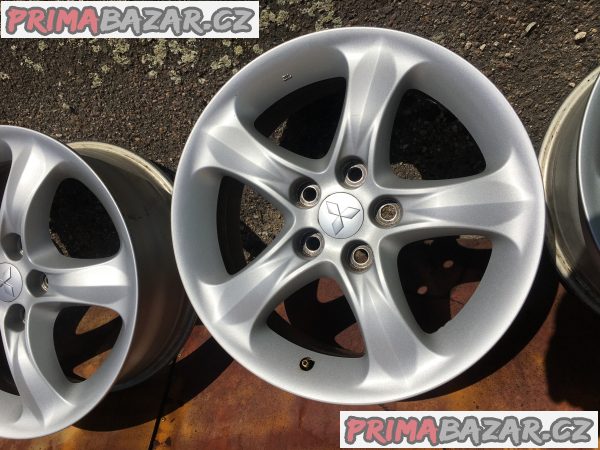 5x114.3 R17 - originál hliníková sada Mitsubishi - ET 46