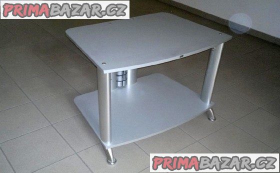 Elegantní, víceúčelový stolek v perfektním stavu Elegantní, víceúčelový stolek v perfektním stavu