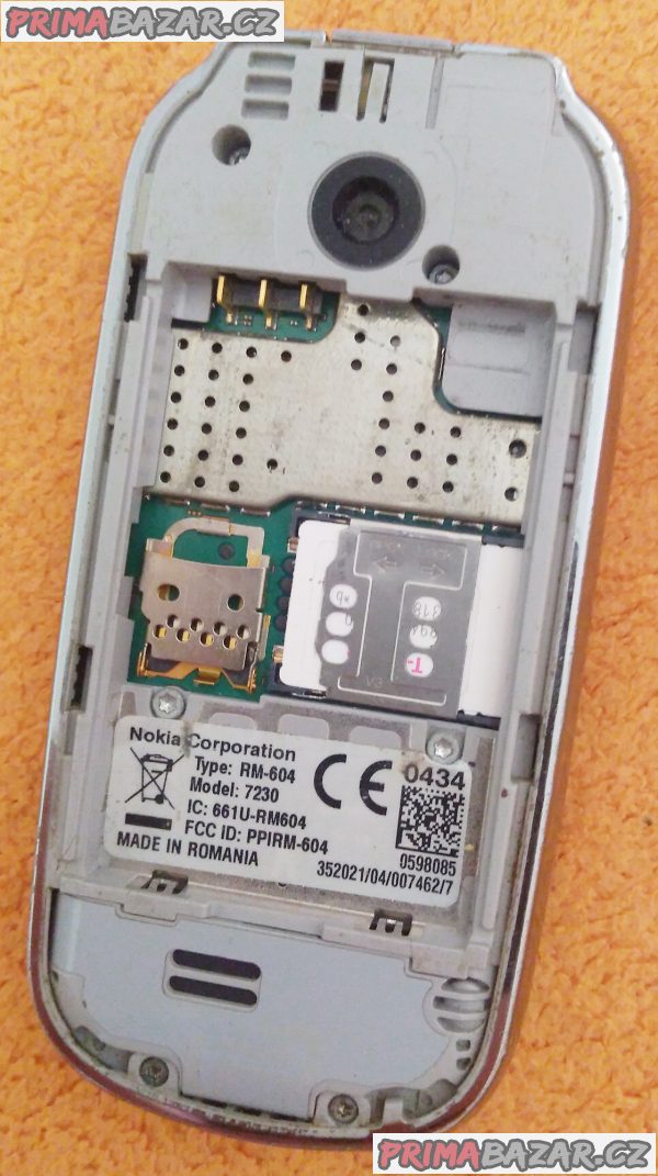 Výsuvná Nokia 7230 - občas nefunkční tlačítka!!! Výsuvná Nokia 7230 - občas nefunkční tlačítka!!!