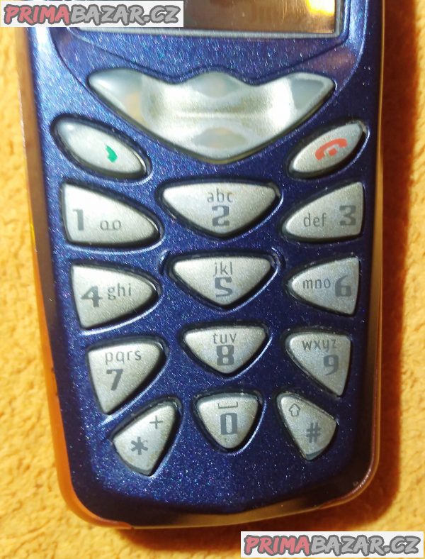 Nokia 3510i s originální Nokia nabíječkou!!! Nokia 3510i s originální Nokia nabíječkou!!!