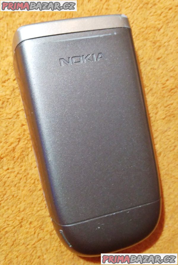 Výklopná Nokia 2760 - k opravě nebo na náhradní díly!!! Výklopná Nokia 2760 - k opravě nebo na náhradní díly!!!