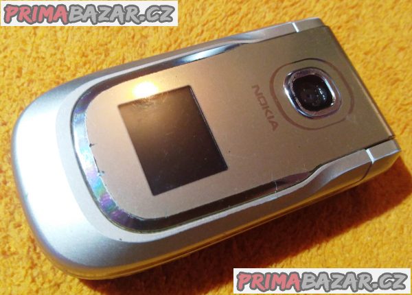 Výklopná Nokia 2760 - k opravě nebo na náhradní díly!!! Výklopná Nokia 2760 - k opravě nebo na náhradní díly!!!