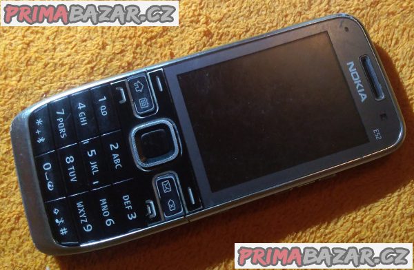 Nokia E52-1 - k opravě nebo na náhradní díly!!! Nokia E52-1 - k opravě nebo na náhradní díly!!!