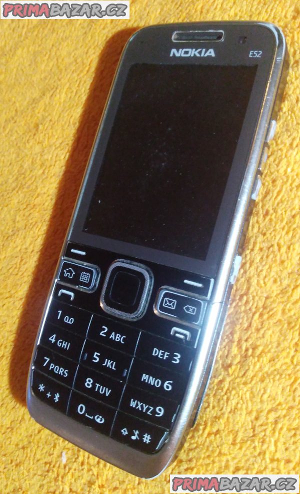 Nokia E52-1 - k opravě nebo na náhradní díly!!! Nokia E52-1 - k opravě nebo na náhradní díly!!!