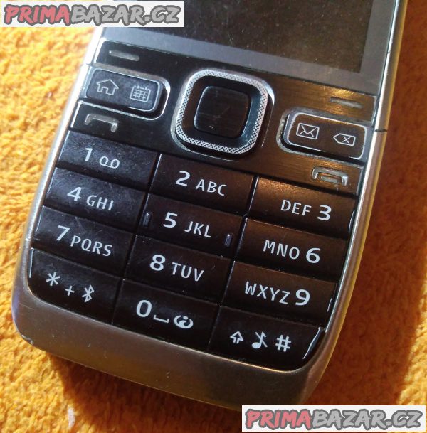 Nokia E52-1 - k opravě nebo na náhradní díly!!! Nokia E52-1 - k opravě nebo na náhradní díly!!!