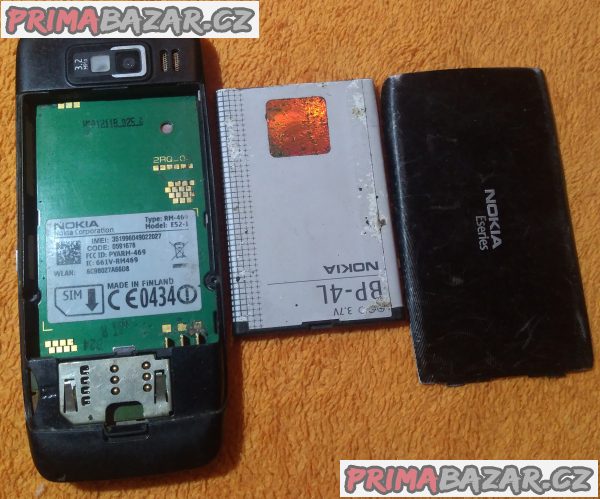 Nokia E52-1 - k opravě nebo na náhradní díly!!! Nokia E52-1 - k opravě nebo na náhradní díly!!!