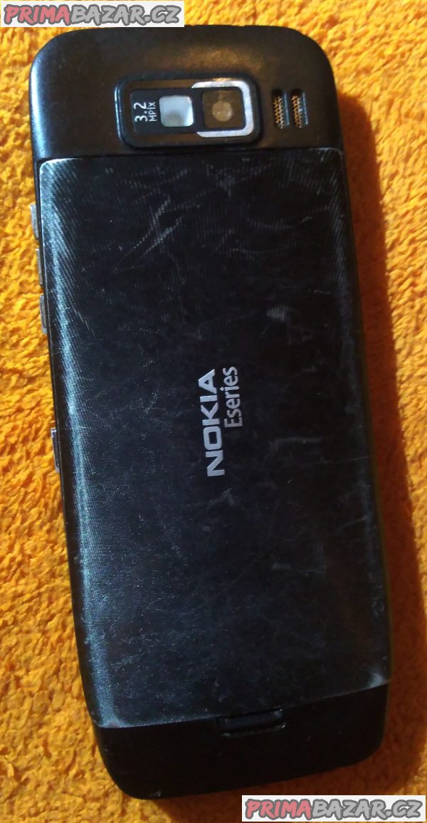 Nokia E52-1 - k opravě nebo na náhradní díly!!! Nokia E52-1 - k opravě nebo na náhradní díly!!!