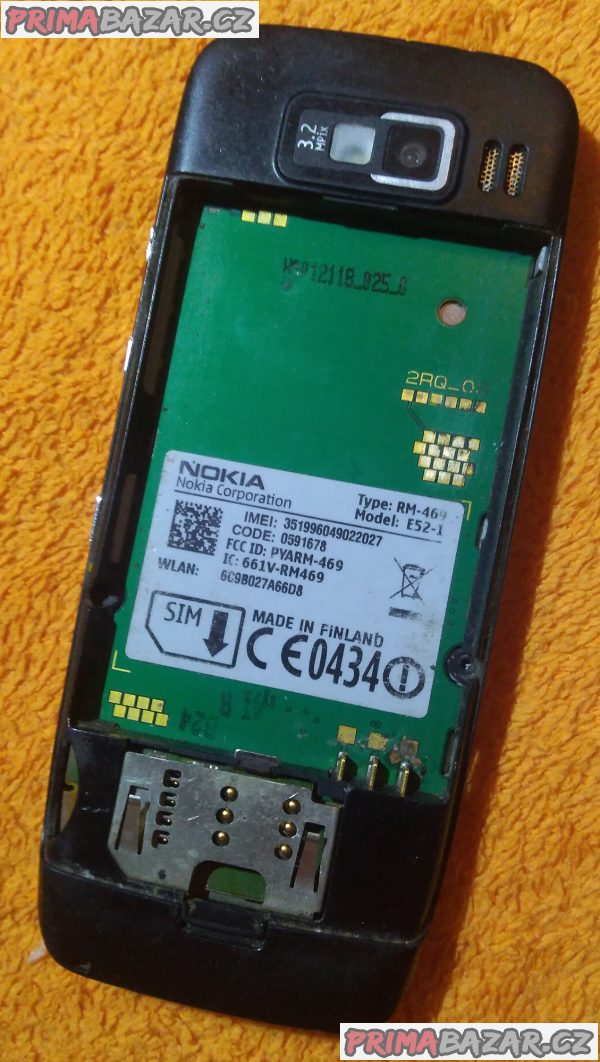 Nokia E52-1 - k opravě nebo na náhradní díly!!! Nokia E52-1 - k opravě nebo na náhradní díly!!!