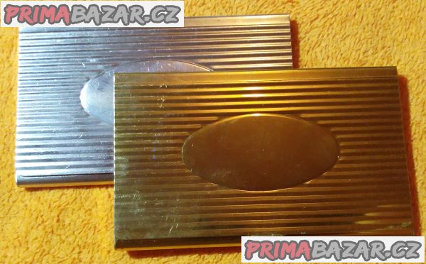 2x kovové pouzdro na vizitky. 2x kovové pouzdro na vizitky.