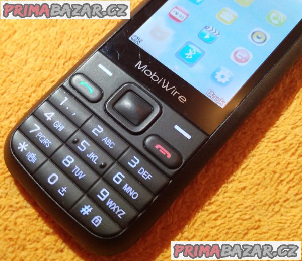 Mobil MobiWire Pictor - jako nový + DÁREK!!! Mobil MobiWire Pictor - jako nový + DÁREK!!!