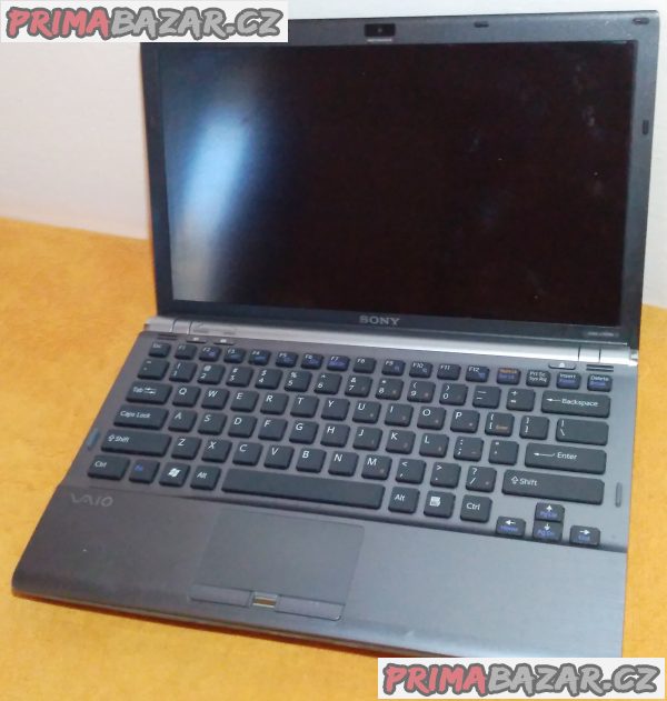 Notebook SONY Vaio Z - k opravě nebo na náhradní díly!!! Notebook SONY Vaio Z - k opravě nebo na náhradní díly!!!