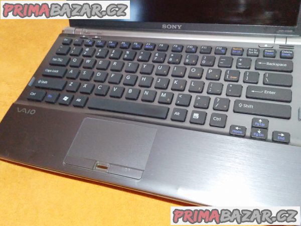 Notebook SONY Vaio Z - k opravě nebo na náhradní díly!!! Notebook SONY Vaio Z - k opravě nebo na náhradní díly!!!