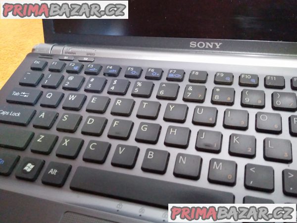 Notebook SONY Vaio Z - k opravě nebo na náhradní díly!!! Notebook SONY Vaio Z - k opravě nebo na náhradní díly!!!