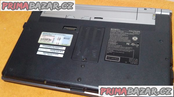Notebook SONY Vaio Z - k opravě nebo na náhradní díly!!! Notebook SONY Vaio Z - k opravě nebo na náhradní díly!!!