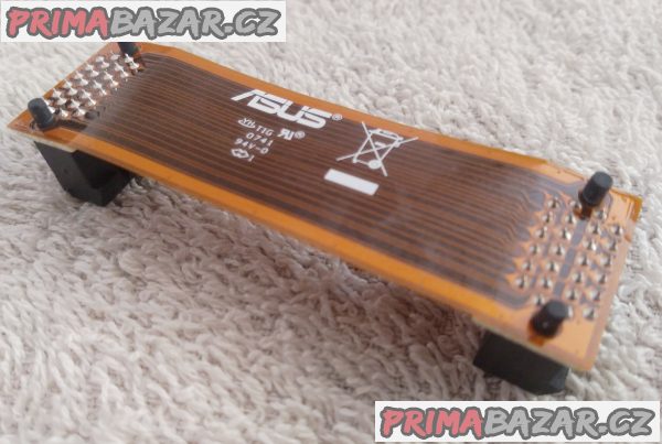 3x SLI můstek - nové. 3x SLI můstek - nové.