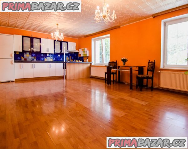 Prodej rodinného domu 275 m2, pozemek 940 m2