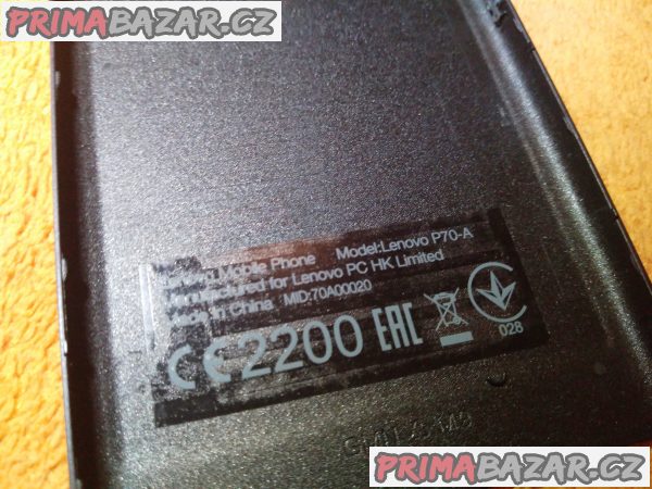 Lenovo P70 - originální zadní kryt - jako nový!!! Lenovo P70 - originální zadní kryt - jako nový!!!