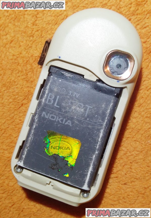 Otočná Nokia 7373 - k opravě nebo na náhradní díly!!! Otočná Nokia 7373 - k opravě nebo na náhradní díly!!!