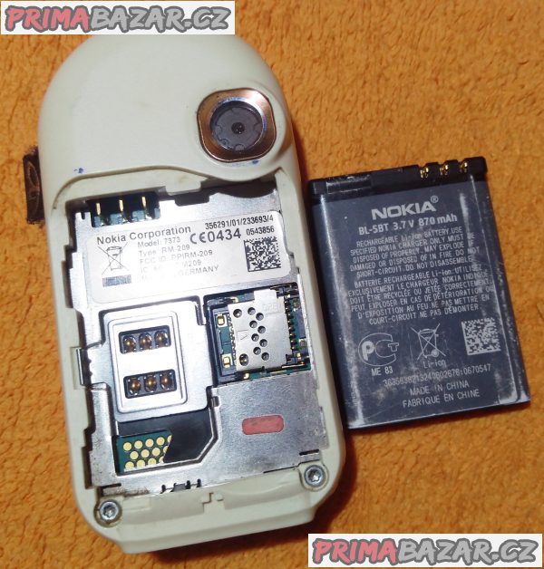 Otočná Nokia 7373 - k opravě nebo na náhradní díly!!! Otočná Nokia 7373 - k opravě nebo na náhradní díly!!!
