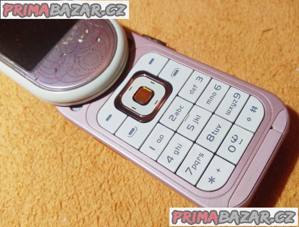 Otočná Nokia 7373 - k opravě nebo na náhradní díly!!! Otočná Nokia 7373 - k opravě nebo na náhradní díly!!!