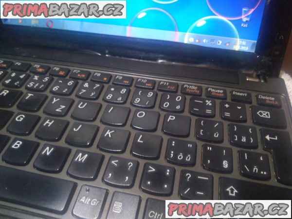 Mininotebook Lenovo IdeaPad S10-3 - funkční s drobným poškozením!!! Mininotebook Lenovo IdeaPad S10-3 - funkční s drobným poškozením!!!