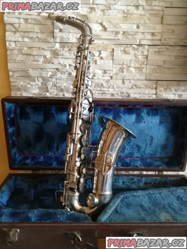 Alt saxofon KOHLERTS SÖHN GRASLITZ vyrobeno 1929