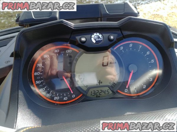 Prodám čtyřkolku can-am Outlander MAX XTP 1000 EFI