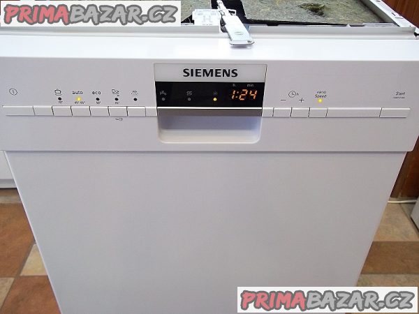 Myčka nádobí SIEMENS SR25M233EU