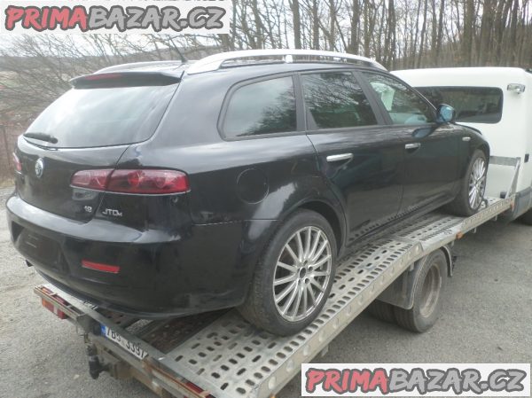 Alfa Romeo 159 1.9 mjet 110 kw rv 2007 najeto 214 tis km bez koroze dovoz Itálie