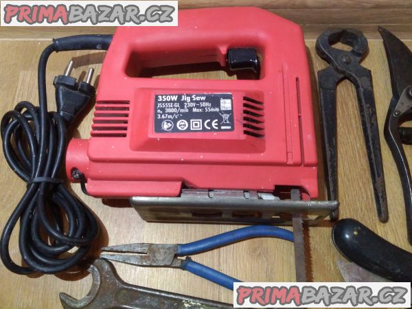 Přímočará pila JIG 350 W + 10 DÁRKŮ!!! Přímočará pila JIG 350 W + 10 DÁRKŮ!!!