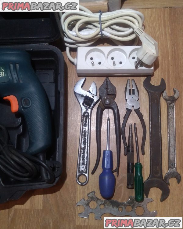 Příklepová vrtačka Black&Decker KR500RE + 12 DÁRKŮ!!! Příklepová vrtačka Black&Decker KR500RE + 12 DÁRKŮ!!!