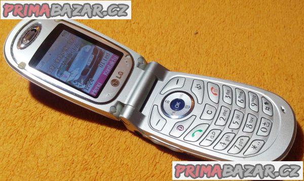 Véčko mobil LG C1200 - včetně nabíječky!!!