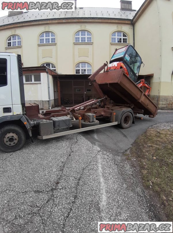 prodám nebo vyměním Iveco Cargo kontejner na 6tun  Iveco Auto Cargo rv.2001 nástavba brácha dvou pist velmi silná hydraulika natáhne a sklopi 6.tun nové pneu, vysunovaci teleskop pravidelně olej filtry .Prodej včetně kontejnerů. STK.2019 .6.m