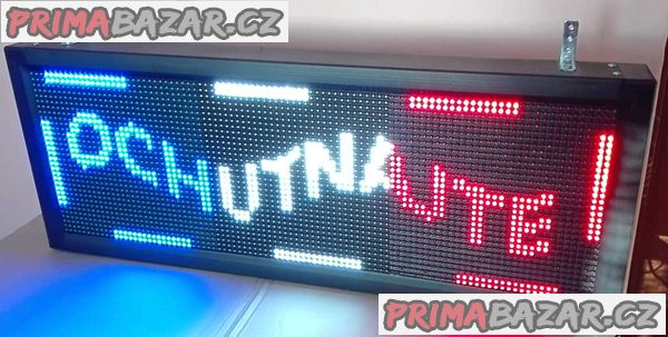 Světelná 3 barevná LED reklama na běžící text 105x40cm