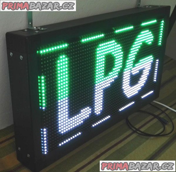 Světelná 3 barevná LED reklama na běžící text 105x40cm