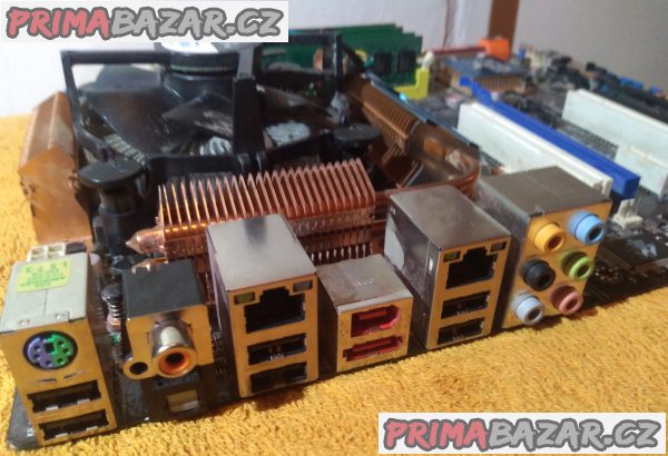 Základní deska ASUS P5Q-E + procesor a chladič a 4 GB RAM!!! Základní deska ASUS P5Q-E + procesor a chladič a 4 GB RAM!!!