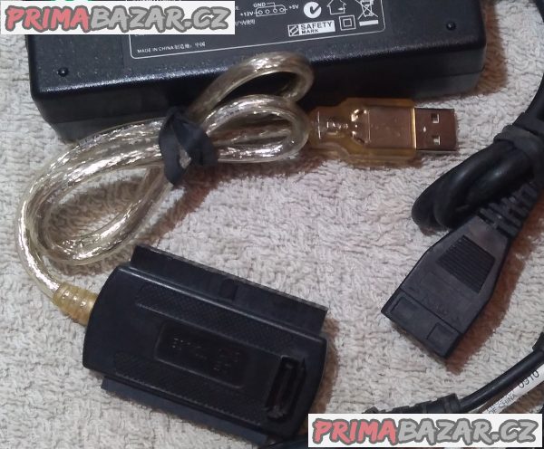 Externí napájecí zdroj 240V na 4-pin Molex 5-12V-2A s vypínačem + DÁREK!!! Externí napájecí zdroj 240V na 4-pin Molex 5-12V-2A s vypínačem + DÁREK!!!