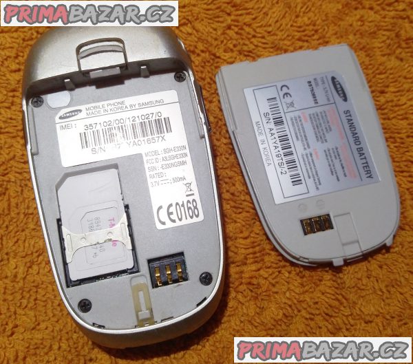 Véčko mobil Samsung SGH-E330N - funkční se slabou baterií!!! Véčko mobil Samsung SGH-E330N - funkční se slabou baterií!!!