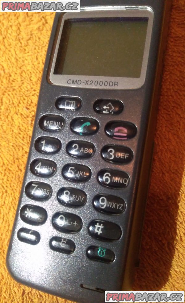 Sběratelský mobil SONY CMD-X2000DR!!! Sběratelský mobil SONY CMD-X2000DR!!!