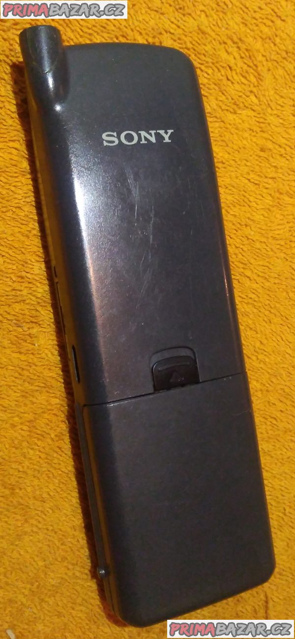 Sběratelský mobil SONY CMD-X2000DR!!! Sběratelský mobil SONY CMD-X2000DR!!!