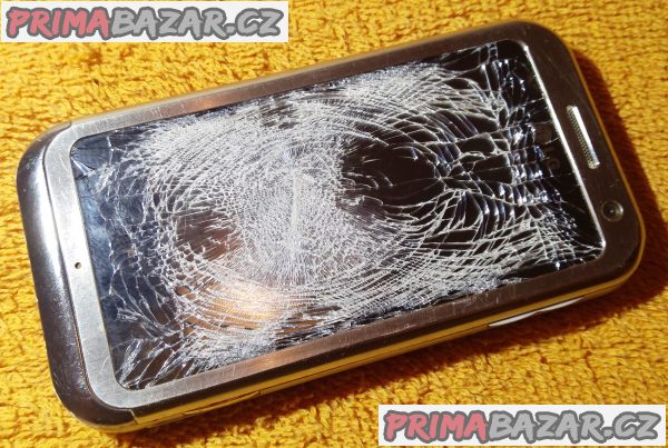 LG KM900 Arena - zcela funkční - ale popraskaný displej!!! LG KM900 Arena - zcela funkční - ale popraskaný displej!!!