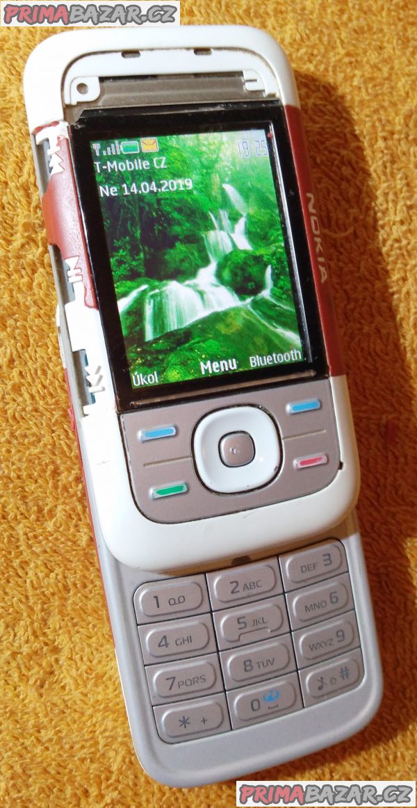 Vysouvací Nokia 5300 - funguje částečně. Vysouvací Nokia 5300 - funguje částečně.