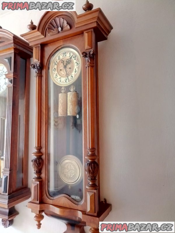 Starožitné závažové hodiny Gustav Becker z roku 1887 po kompletní renovaci.