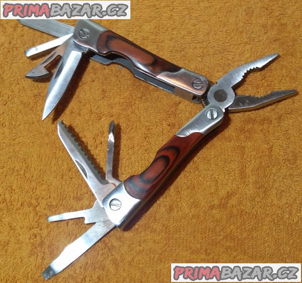 Nový kapesní nerezový nůž - min. 9 funkcí. Nový kapesní nerezový nůž - min. 9 funkcí.