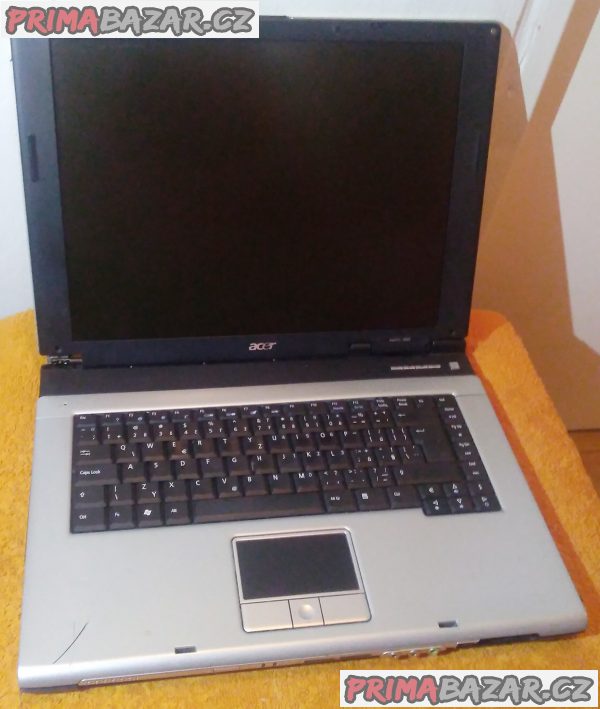 Notebook ACER Aspire 3000 - k opravě nebo na náhradní díly. Notebook ACER Aspire 3000 - k opravě nebo na náhradní díly.