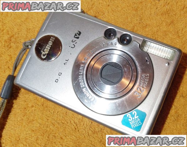 Digitální foťák a kamera Canon S230. Digitální foťák a kamera Canon S230.