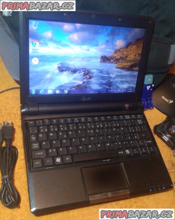 Netbook Asus Eee PC 900AX - chybná klávesnice + 7 DÁRKŮ!!! Netbook Asus Eee PC 900AX - chybná klávesnice + 7 DÁRKŮ!!!